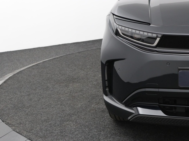 Toyota Urban Cruiser - Dynamic 61 kWh