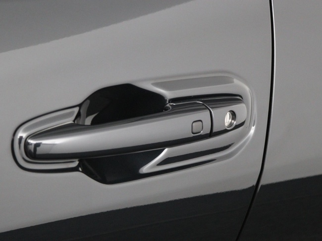 Toyota Urban Cruiser - Dynamic 61 kWh