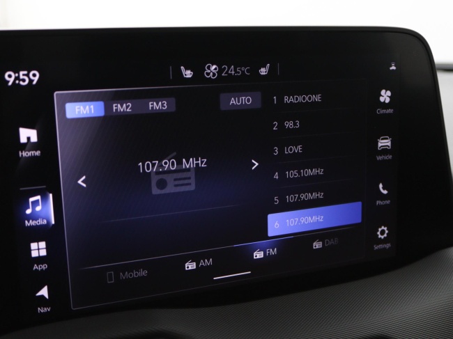 Toyota Urban Cruiser - Dynamic 61 kWh