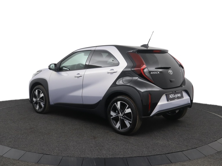 Toyota Aygo X - Hybrid 115 pulse 12