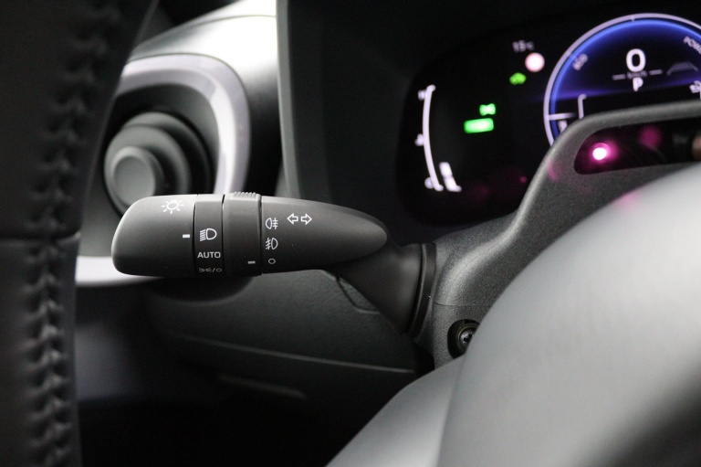 Toyota Aygo X - Hybrid 115 pulse 29