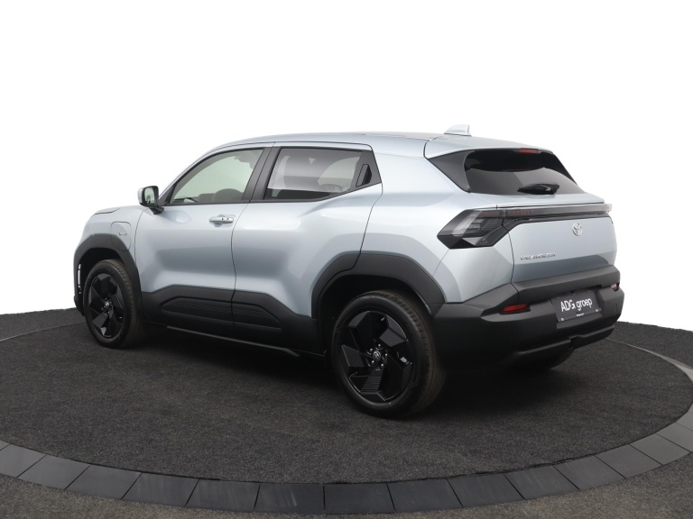 Toyota Urban Cruiser - Dynamic 61 kWh 12