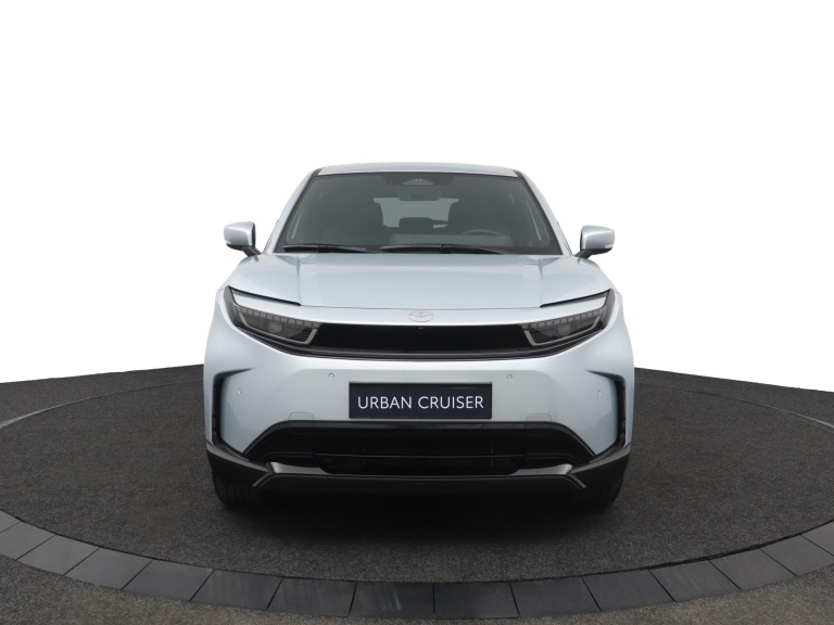 Toyota Urban Cruiser - Dynamic 61 kWh 16