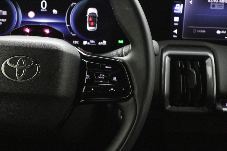 Toyota Urban Cruiser - Dynamic 61 kWh 21