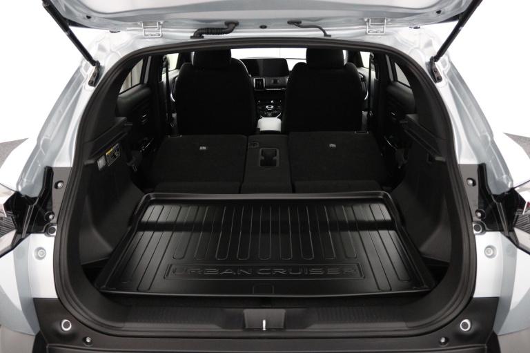 Toyota Urban Cruiser - Dynamic 61 kWh 25