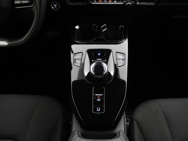 Toyota Urban Cruiser - Dynamic 61 kWh