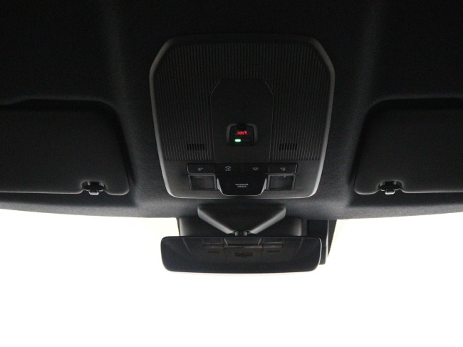 Toyota Urban Cruiser - Dynamic 61 kWh