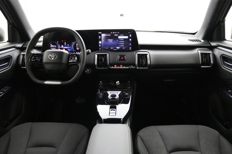 Toyota Urban Cruiser - Dynamic 61 kWh 4