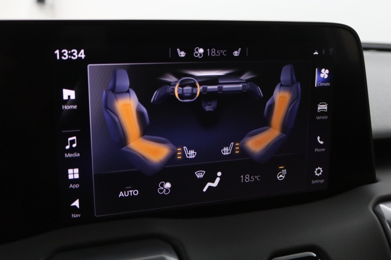 Toyota Urban Cruiser - Dynamic 61 kWh 40