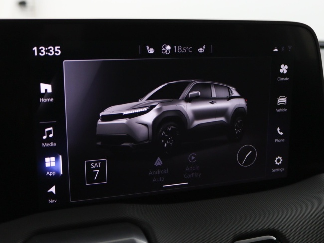 Toyota Urban Cruiser - Dynamic 61 kWh