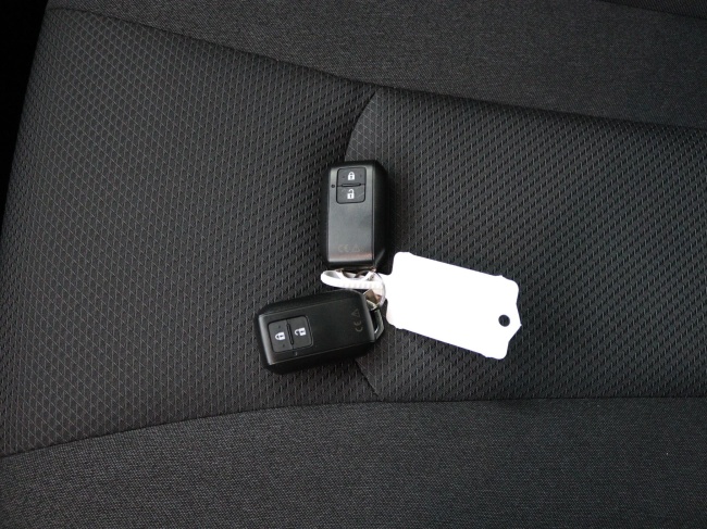 Toyota Urban Cruiser - Active 49 kWh