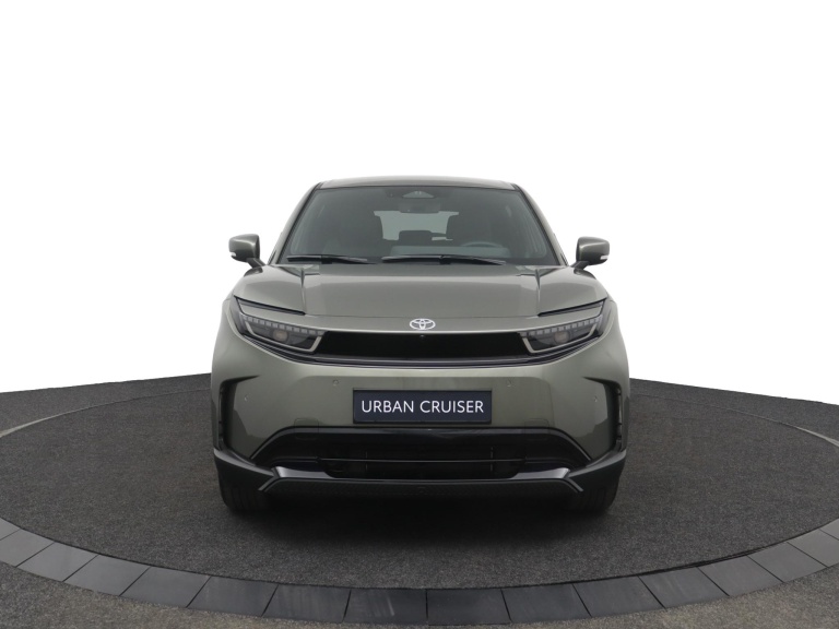 Toyota Urban Cruiser - Active 49 kWh 16