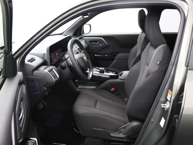 Toyota Urban Cruiser - Active 49 kWh