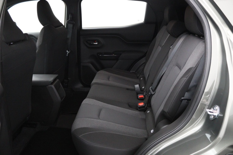 Toyota Urban Cruiser - Active 49 kWh 18