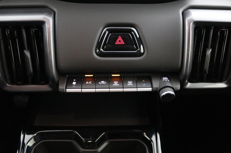 Toyota Urban Cruiser - Active 49 kWh 7