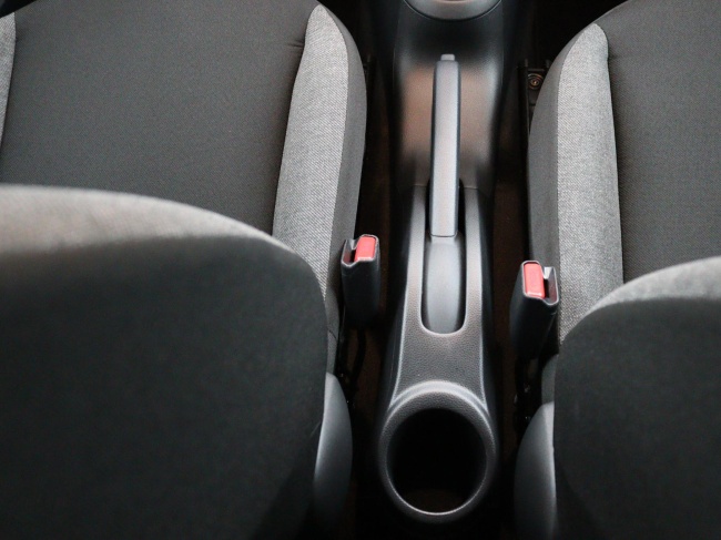 Toyota Aygo X - 1.0 VVT-i MT Play