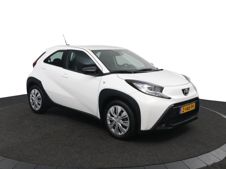 Toyota Aygo X - 1.0 VVT-i MT Play 3