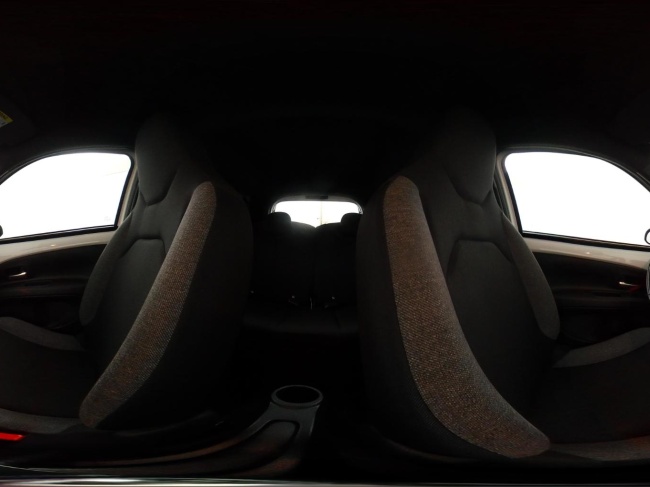 Toyota Aygo X - 1.0 VVT-i MT Play