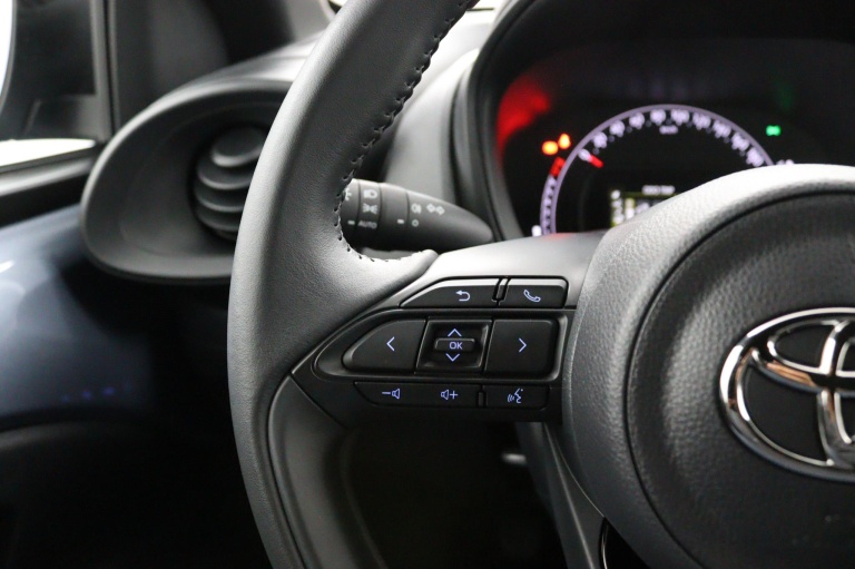 Toyota Aygo X - 1.0 VVT-i MT Play 17