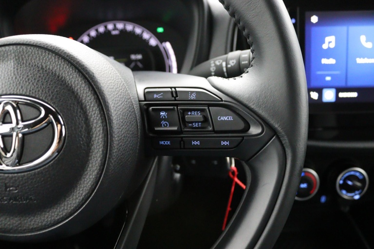 Toyota Aygo X - 1.0 VVT-i MT Play 18