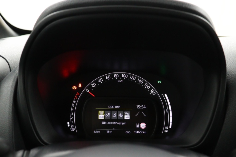 Toyota Aygo X - 1.0 VVT-i MT Play 20