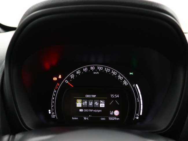 Toyota Aygo X - 1.0 VVT-i MT Play