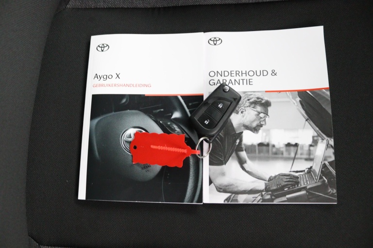 Toyota Aygo X - 1.0 VVT-i MT Play 22