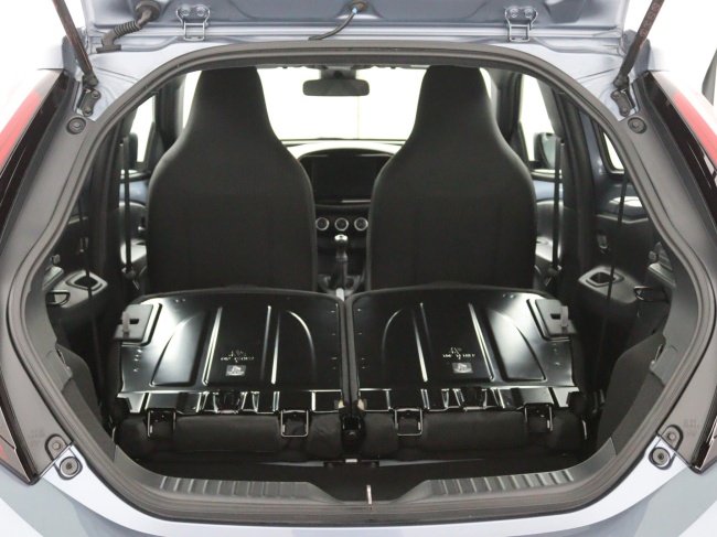 Toyota Aygo X - 1.0 VVT-i MT Play