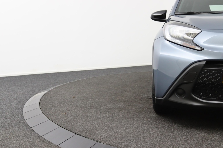 Toyota Aygo X - 1.0 VVT-i MT Play 32
