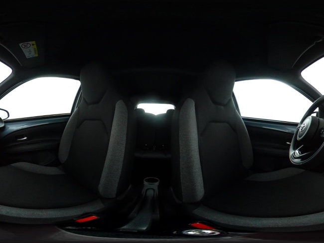 Toyota Aygo X - 1.0 VVT-i MT Play