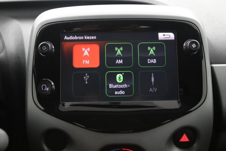 Toyota Aygo - 1.0 VVT-i x-play 13