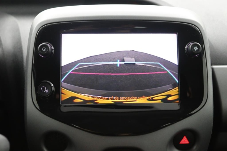 Toyota Aygo - 1.0 VVT-i x-play 14