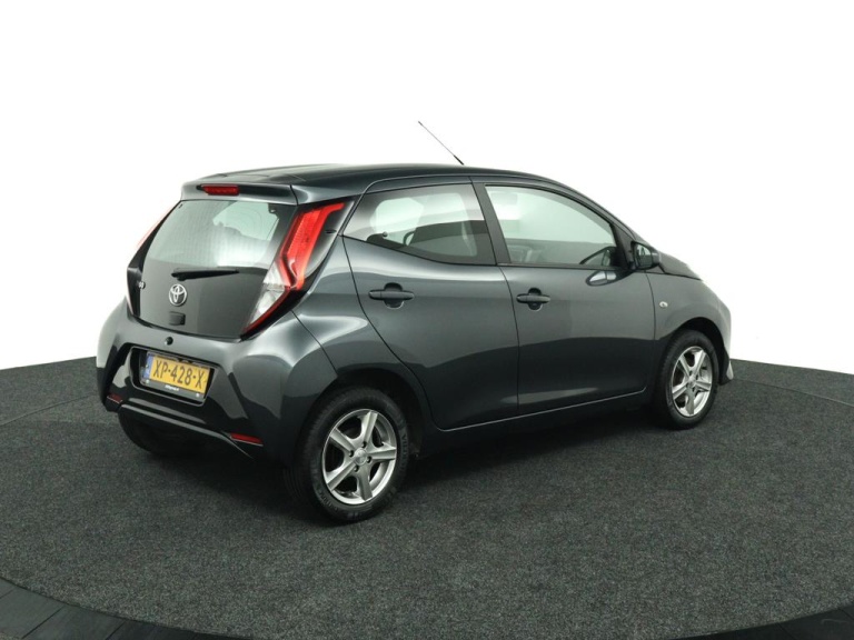 Toyota Aygo - 1.0 VVT-i x-play 2