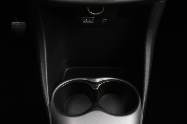 Toyota Aygo - 1.0 VVT-i x-play 24