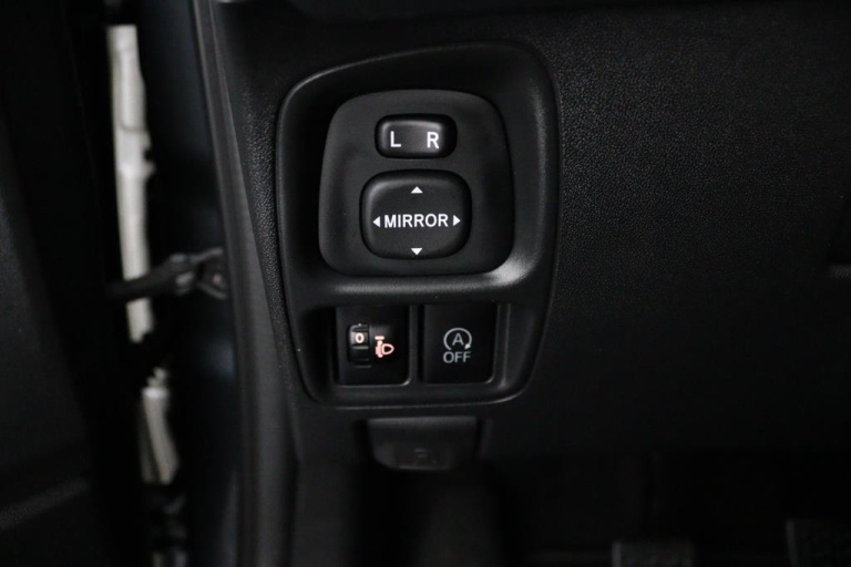 Toyota Aygo - 1.0 VVT-i x-play 35