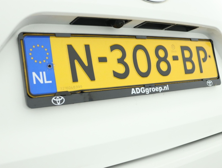 Toyota Corolla Touring Sports - 1.8 Hybrid TeamNL 38