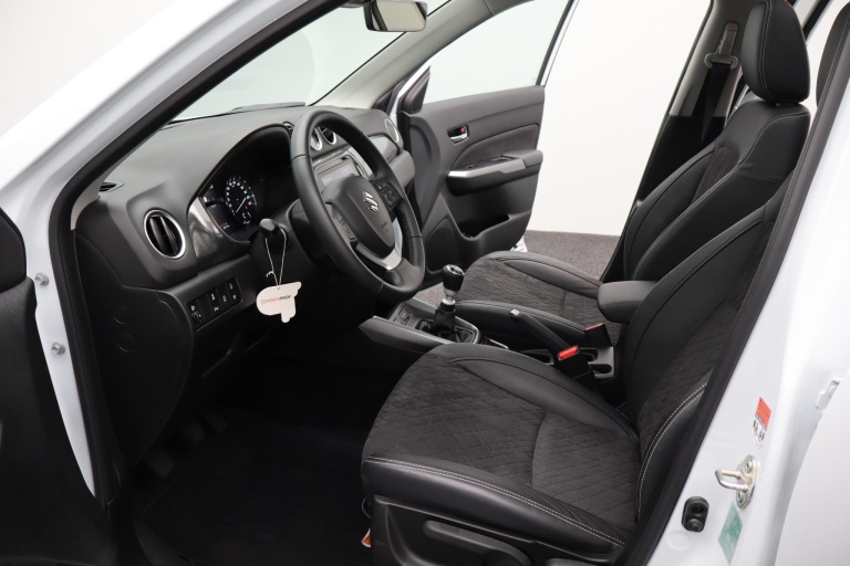 Suzuki Vitara - 1.4 Boosterjet Style Smart Hybrid 12