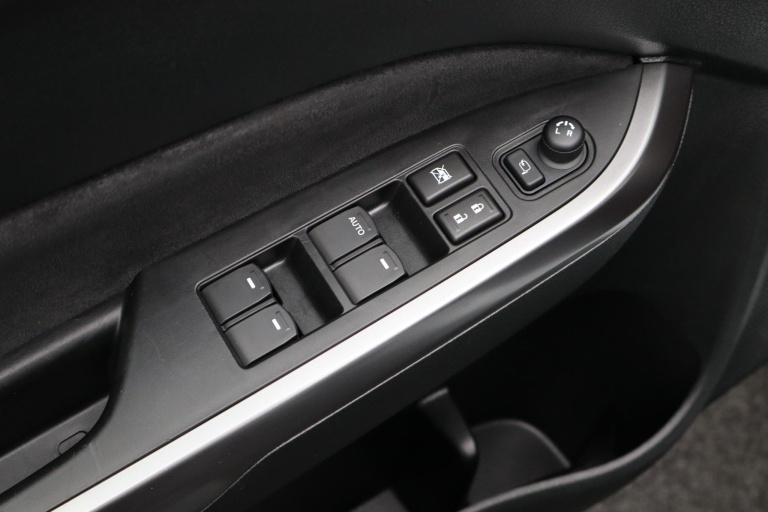 Suzuki Vitara - 1.4 Boosterjet Style Smart Hybrid 26