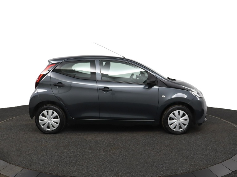 Toyota Aygo - 1.0 VVT-i x-fun 12