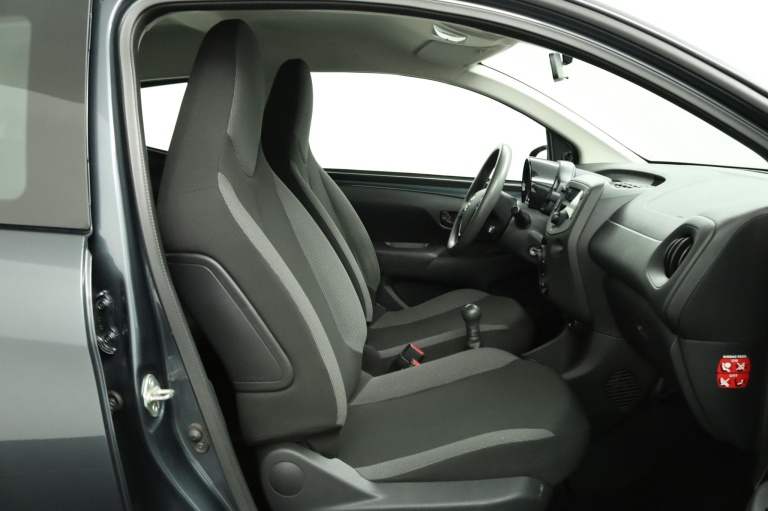 Toyota Aygo - 1.0 VVT-i x-fun 21