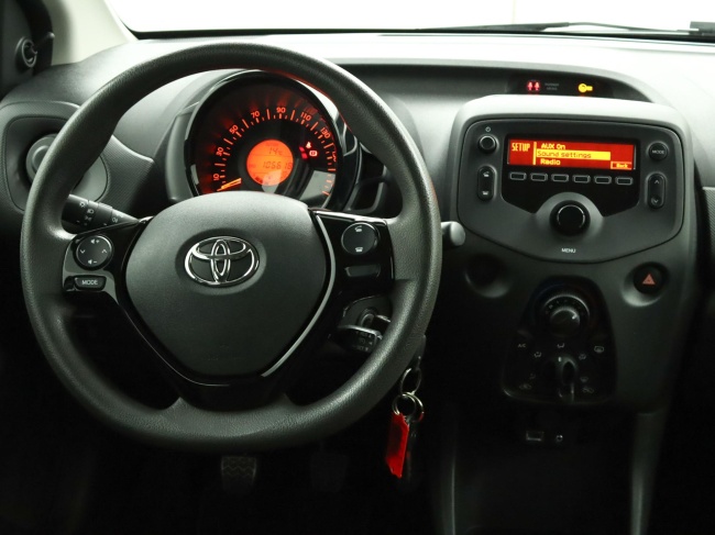 Toyota Aygo - 1.0 VVT-i x-fun