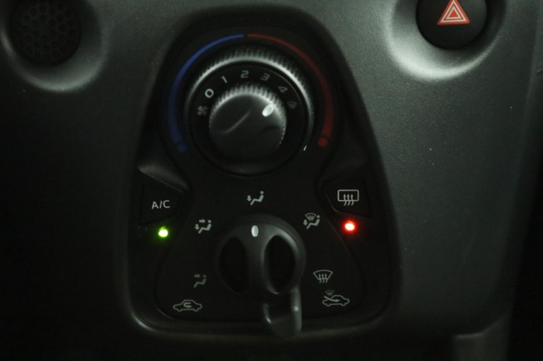 Toyota Aygo - 1.0 VVT-i x-fun 7