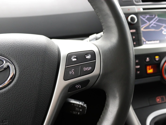 Toyota Verso - 1.8 VVT-i Dynamic Business