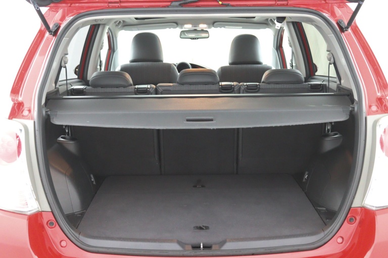 Toyota Verso - 1.8 VVT-i Dynamic Business 28