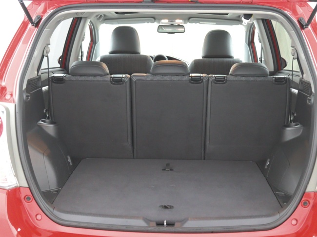 Toyota Verso - 1.8 VVT-i Dynamic Business