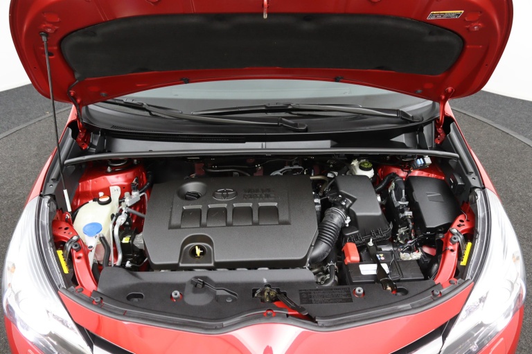 Toyota Verso - 1.8 VVT-i Dynamic Business 31