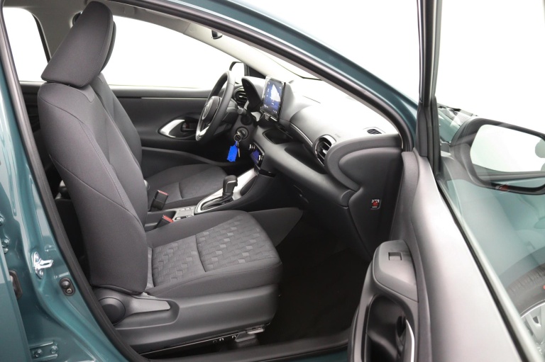 Toyota Yaris - 1.5 Hybrid 115 Comfort 10