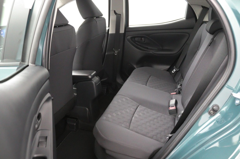 Toyota Yaris - 1.5 Hybrid 115 Comfort 12