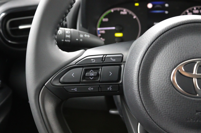 Toyota Yaris - 1.5 Hybrid 115 Comfort 17