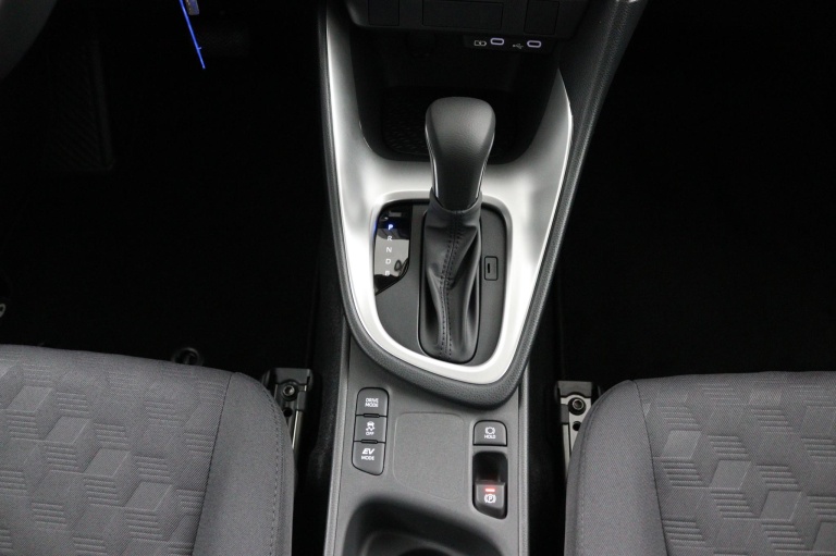 Toyota Yaris - 1.5 Hybrid 115 Comfort 22